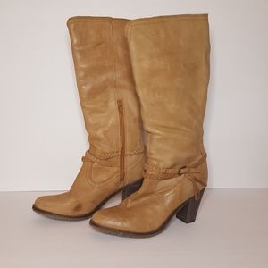 Women's Size 8.5 Matisse Brave Heeled Boots